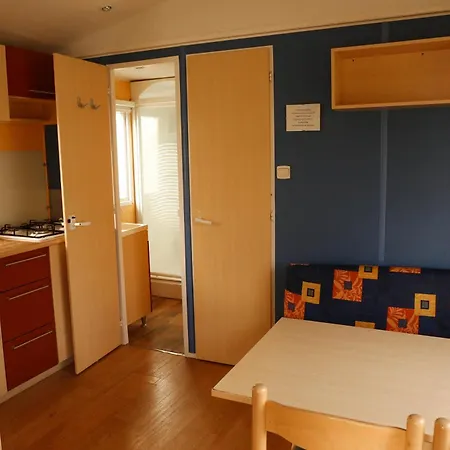 Parque de Campismo Castillo De Loarre