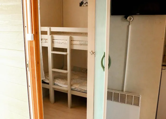 Parque de Campismo Castillo De Loarre